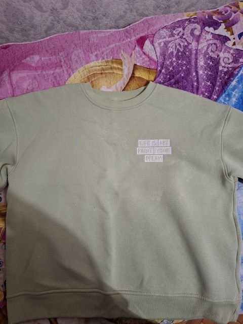 Oversize svitşört - Rəng: açıq zeytun/yaşıl-boz - Model: klassik kruq — Bakı
