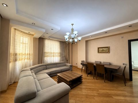 Satılır 4 otaqlı yeni tikili 160 m² — Bakı