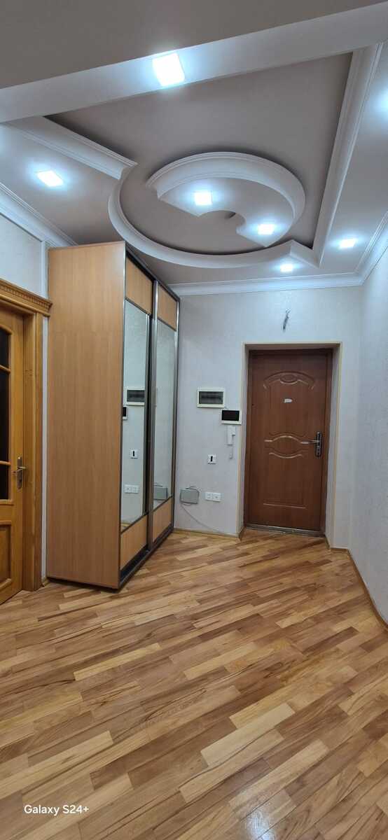 İcarəyə verilir 3 otaqlı yeni tikili 135 m² — Mənzil, Bakı (11)
