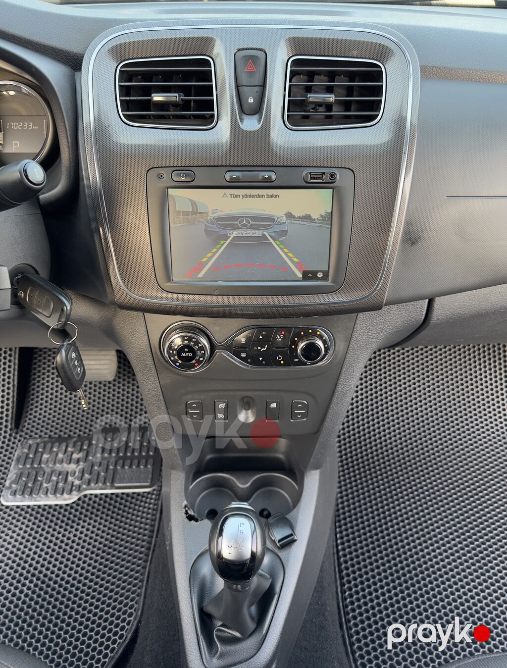 Renault Logan: 1.6 l 2020 il 170233 km Sedan 88-BH-642 — Avtomobillər, Bakı (9)