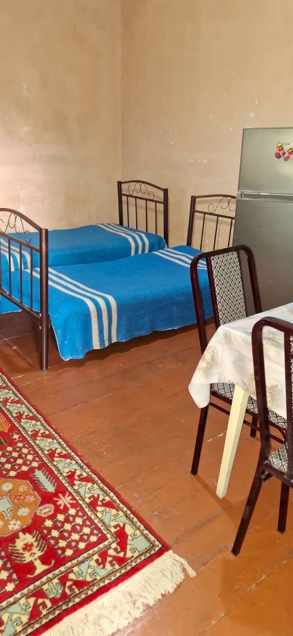 Günlük kirayə üçün sadə və səliqəli otaq Təsvir: - 2 ayrı tək — Daşınmaz əmlak, Bakı (5)