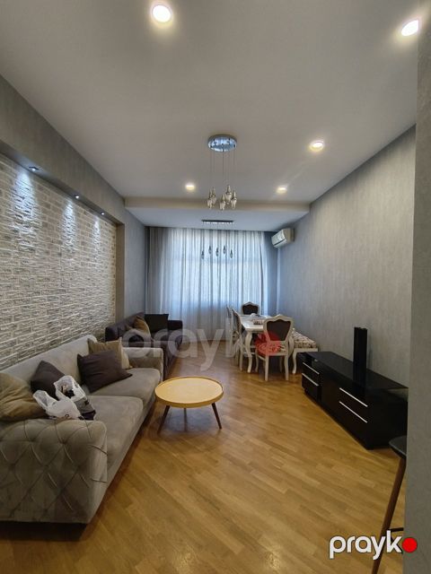 İcarəyə verilir 3 otaqlı yeni tikili 75 m²