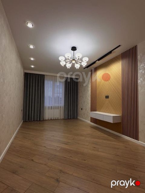 Satılır 3 otaqlı köhnə tikili 60 m²