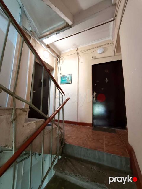 Satılır 3 otaqlı köhnə tikili 70 m²