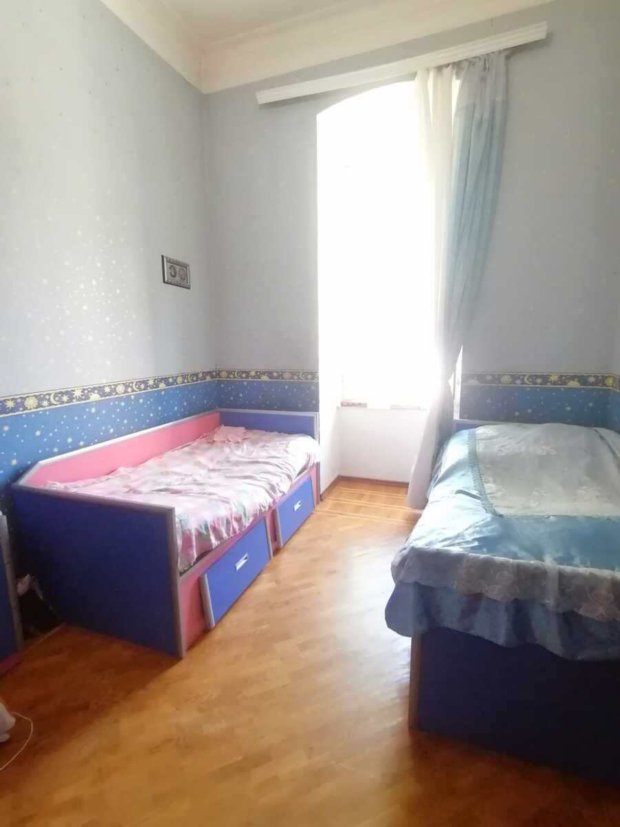Satılır 6 otaqlı köhnə tikili 220 m² — Mənzil, Bakı (10)