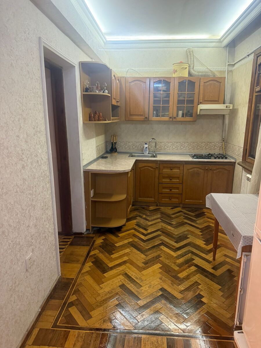 İcarəyə verilir 3 otaqlı köhnə tikili 85 m² — Mənzil, Bakı (8)