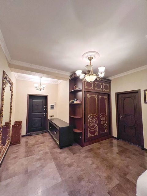 Satılır 3 otaqlı yeni tikili 110 m² — Bakı