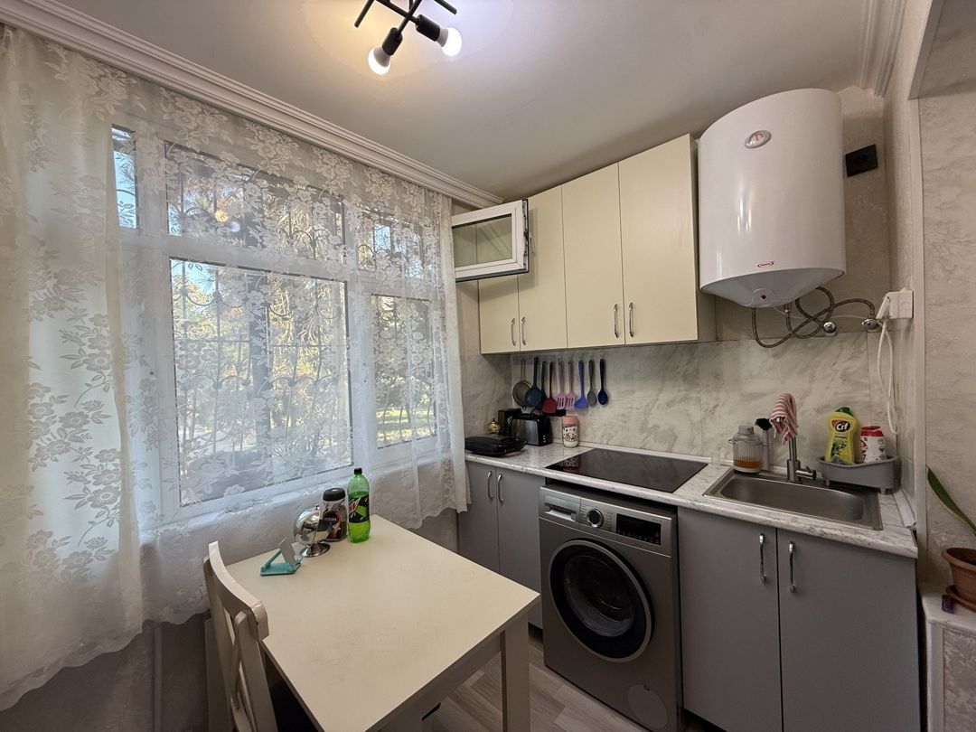 Satılır 2 otaqlı köhnə tikili 40 m² — Mənzil, Bakı (10)