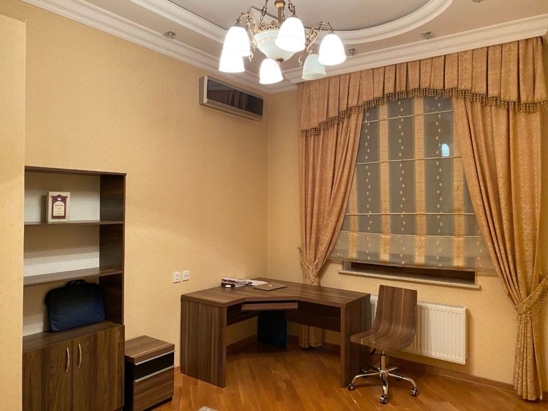 İcarəyə verilir 9 otaqlı həyət evi/bağ evi 450 m² — Ev, villa, Bakı (11)