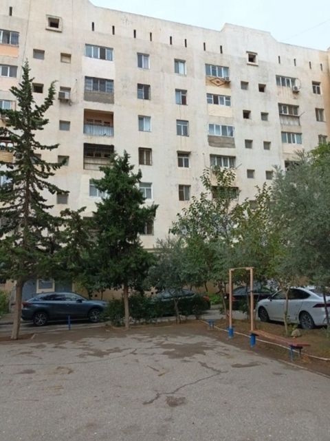Satılır 1 otaqlı köhnə tikili 50 m² — Bakı