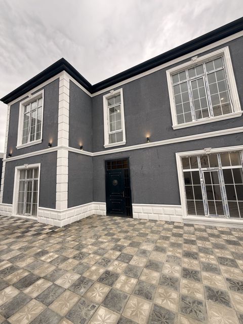 Satılır 7 otaqlı həyət evi/bağ evi 200 m² — Bakı