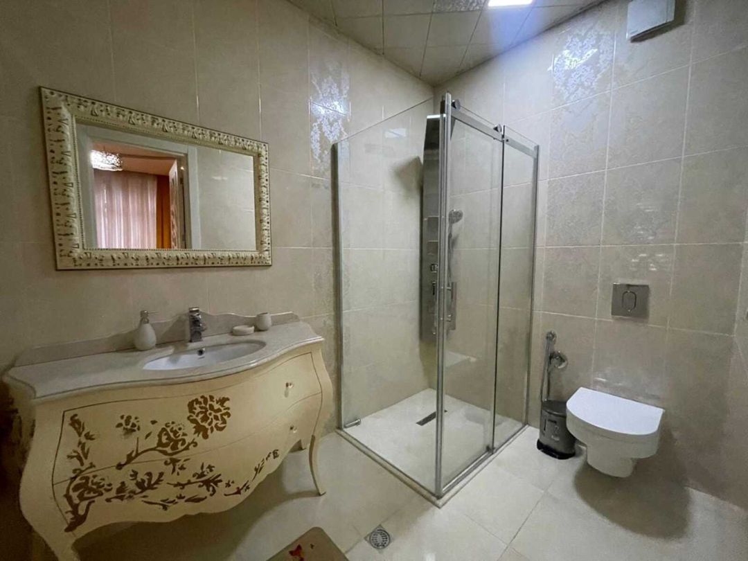 Satılır 4 otaqlı yeni tikili 240 m² — Mənzil, Bakı (9)