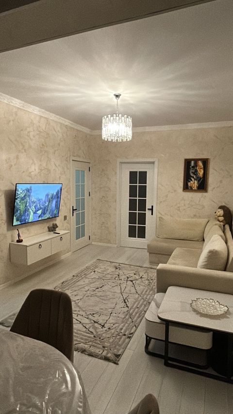 Satılır 2 otaqlı köhnə tikili 55 m² — Bakı