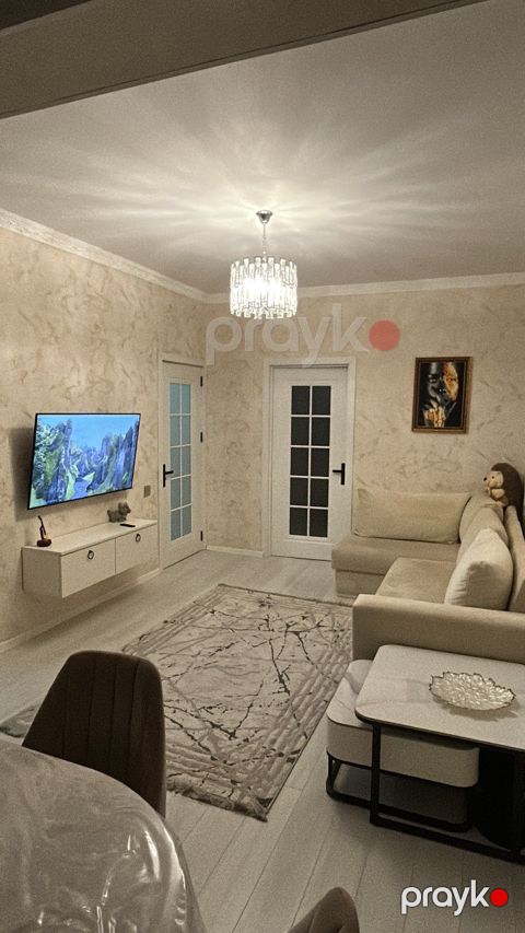 Satılır 2 otaqlı köhnə tikili 55 m²