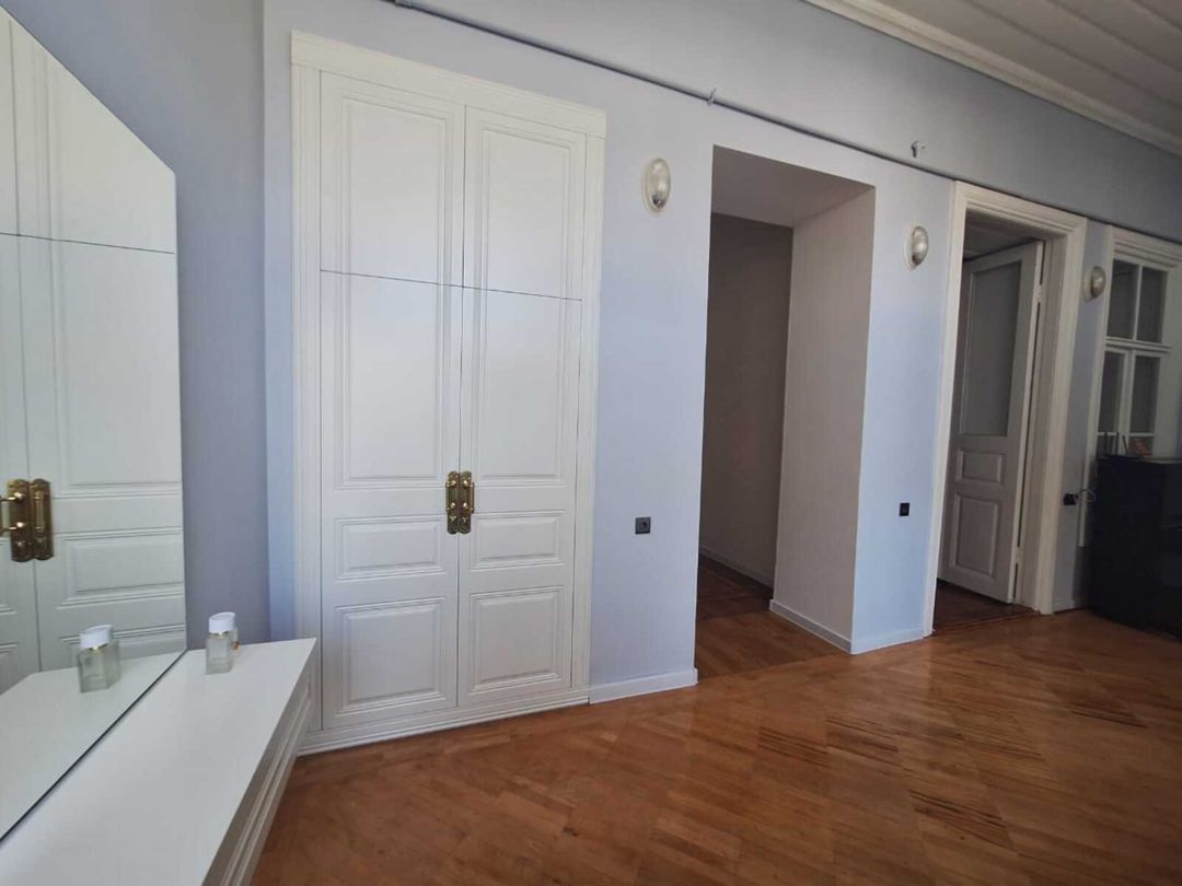 Satılır 2 otaqlı köhnə tikili 72 m² — Mənzil, Bakı (5)