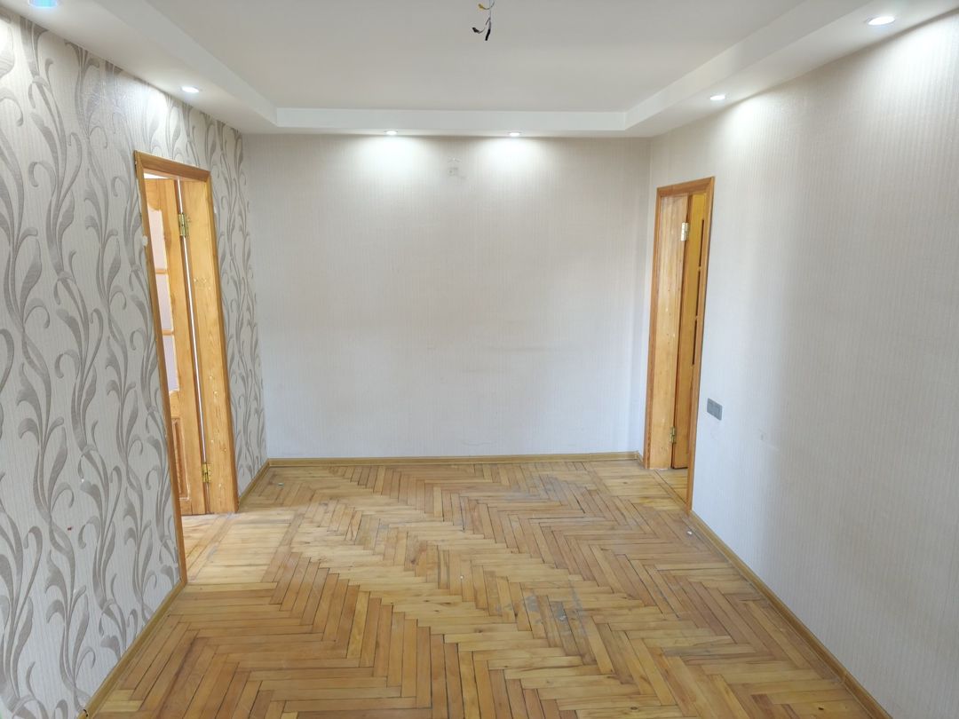 Satılır 2 otaqlı köhnə tikili 52.7 m² — Mənzil, Bakı (2)