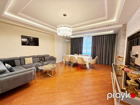 İcarəyə verilir 3 otaqlı yeni tikili 130 m²