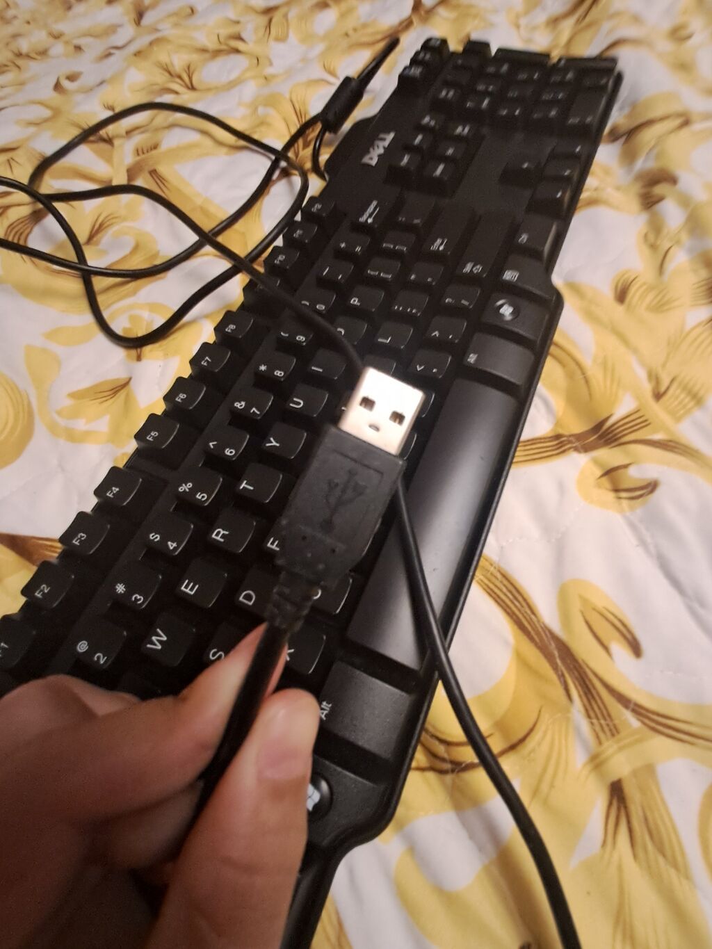 Dell USB klaviatura - Tam ölçülü Qwerty düzənli masaüstü klaviatura — Elektronika, Masazır (4)