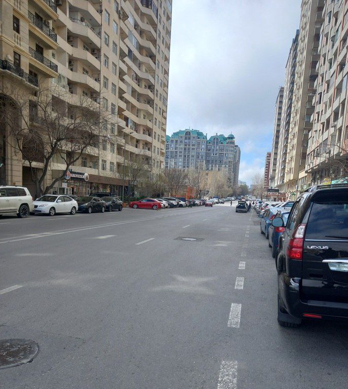 Satılır obyekt 176 m² — Əmlak, Bakı (3)