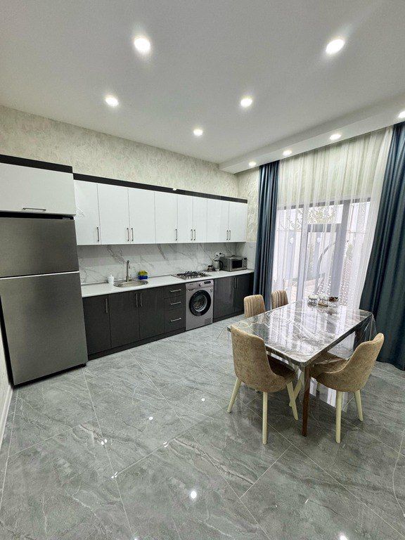 İcarəyə verilir 4 otaqlı həyət evi/bağ evi 200 m² — Ev, villa, Bakı (9)