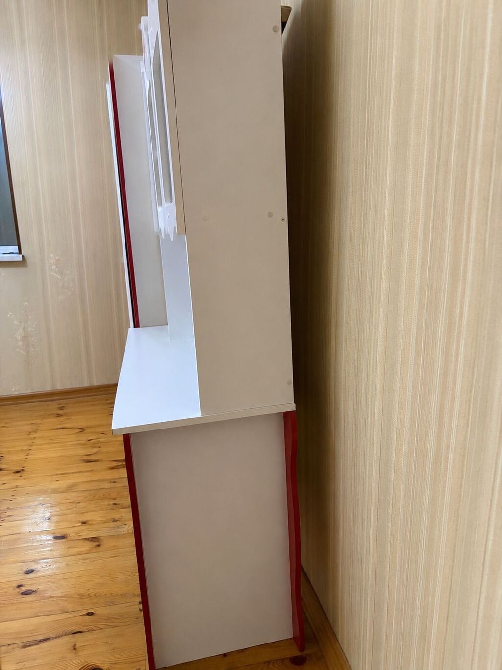 Qız üçün, İşlənmiş, Siyirməli, Parta, Stulsuz — Mebel, Saray (2)