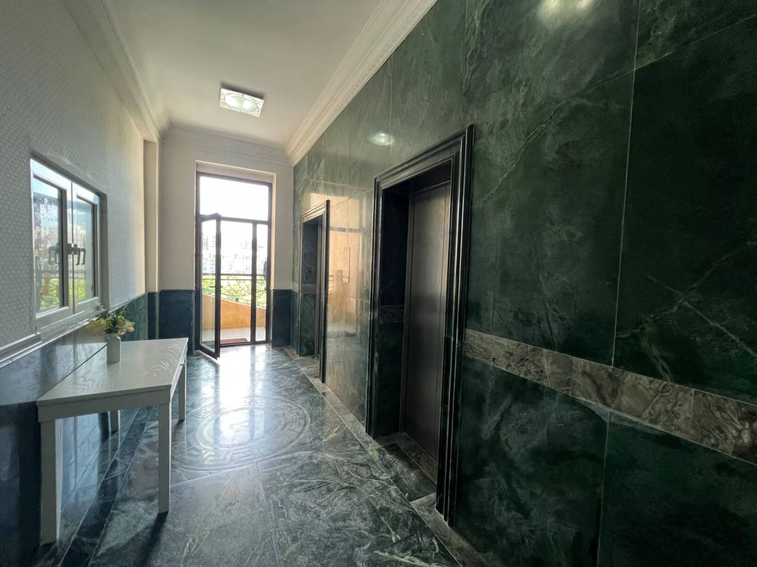 Satılır 4 otaqlı yeni tikili 205 m² — Mənzil, Bakı (5)