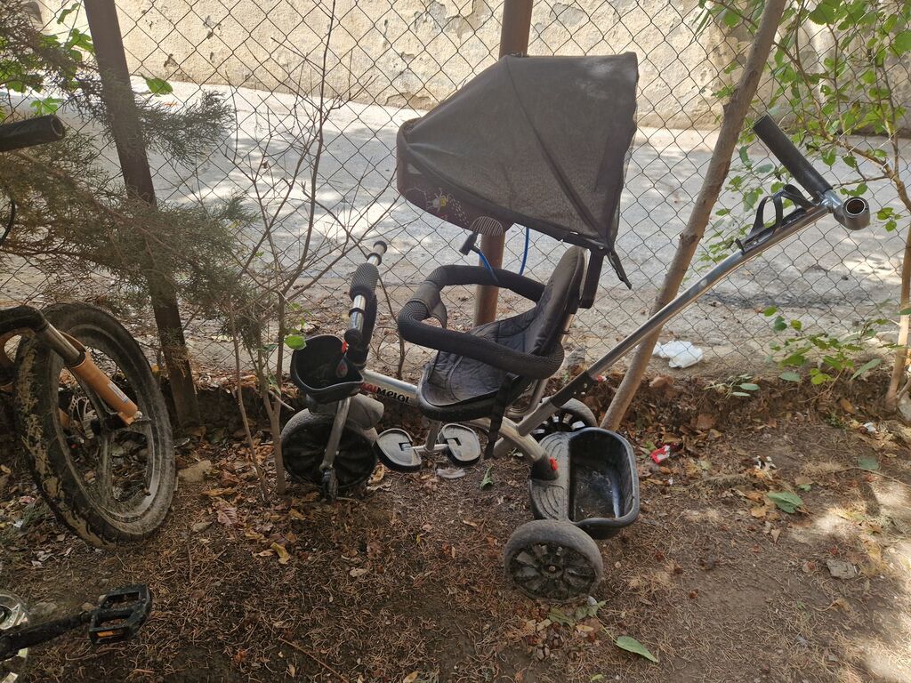 Uşaq üçtəkərli velosipedi 80 azn alonb 70e satilir — Uşaq velosipedləri, Bakı