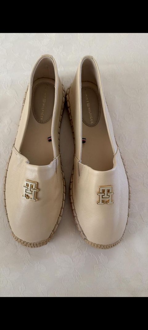 Tommy Hilfiger, Ölçü: 37, rəng - Bej, Yeni — Bakı