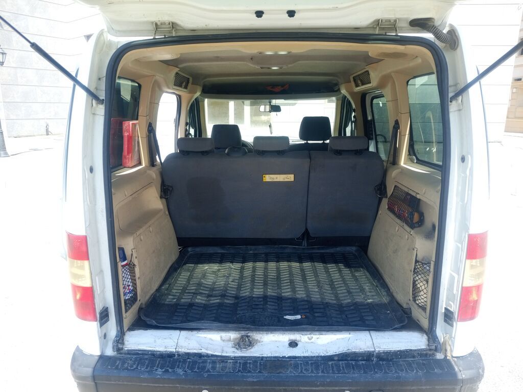 Ford Tourneo Connect: 1.8 l 2007 il 25555 km Van/Minivan — Avto, Digah (5)