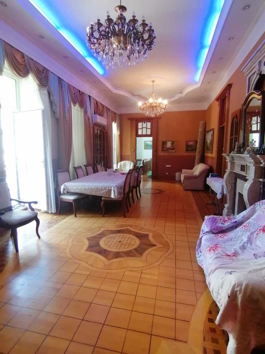 Satılır 6 otaqlı köhnə tikili 220 m² — Mənzil, Bakı (2)
