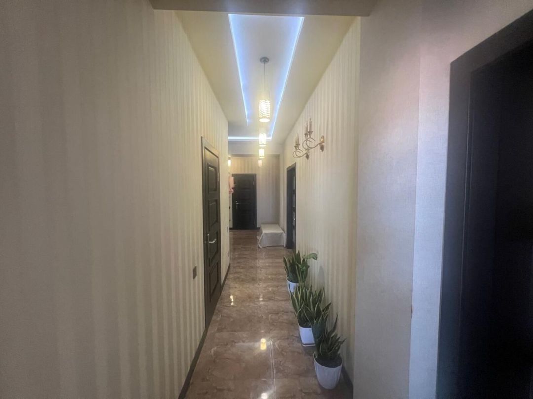 Satılır 3 otaqlı yeni tikili 136 m² — Mənzil, Bakı (2)