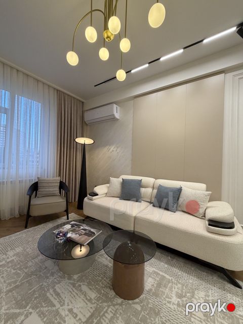 Satılır 3 otaqlı yeni tikili 90 m²