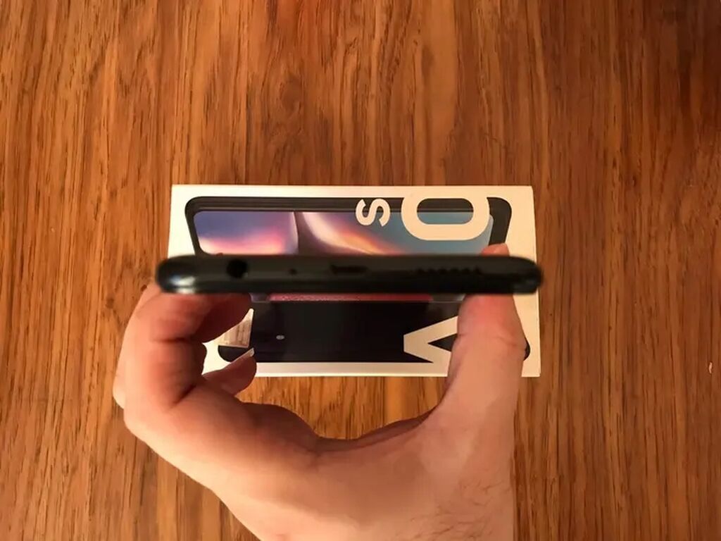 Samsung Galaxy A10s, 32 GB, rəng - Qara, İki sim kartlı — Samsung, Bakı (9)