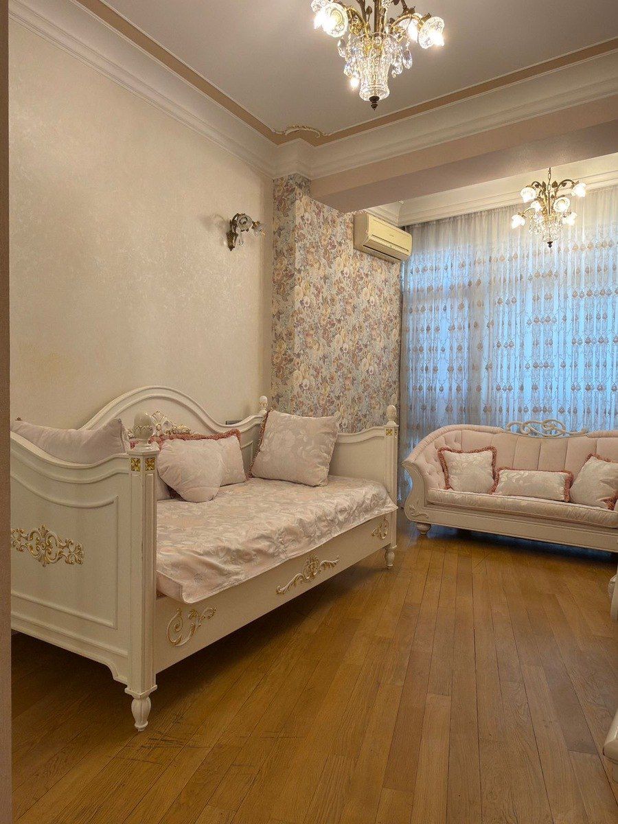 Satılır 4 otaqlı yeni tikili 220 m² — Mənzil, Bakı (5)