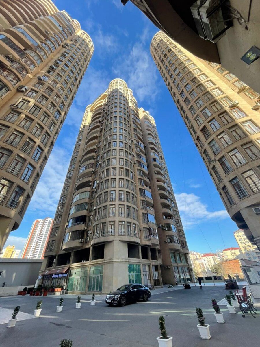 Satılır 3 otaqlı yeni tikili 156 m² — Mənzil, Bakı