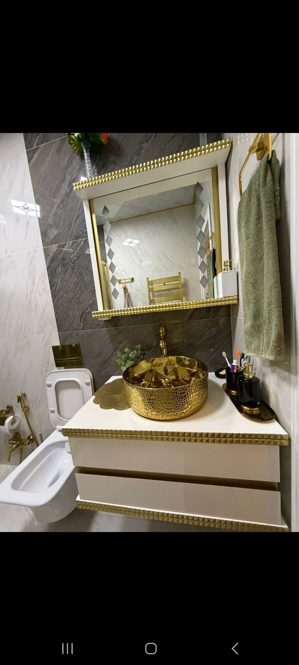 Qızılı dekorlu vannaya mebel dəsti - Üst lavabo: masaüstü tip, qızılı — Vanna otağı mobilyası, Bakı (3)