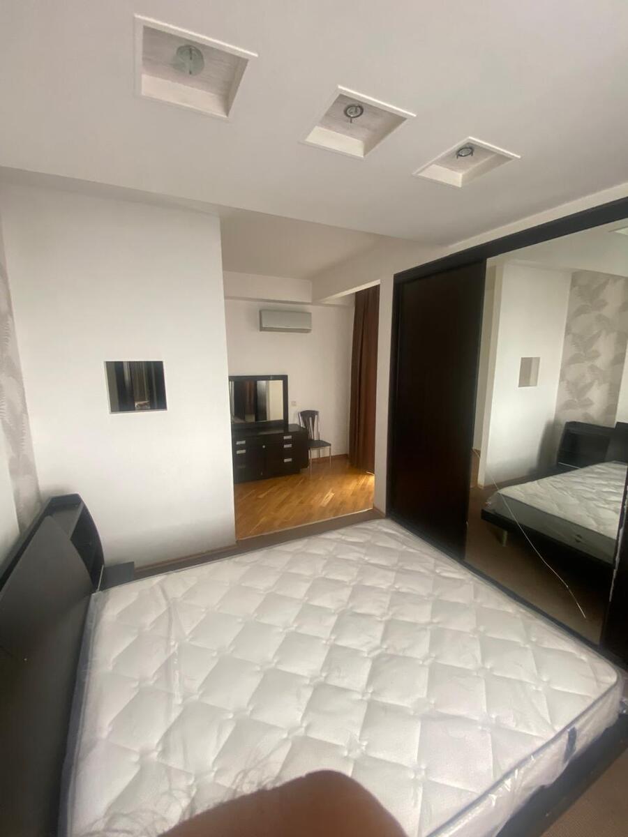 İcarəyə verilir 4 otaqlı köhnə tikili 190 m² — Mənzil, Bakı (9)