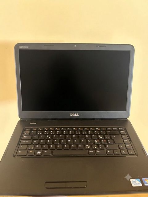 Dell Inspiron noutbuk - Model: Dell Inspiron (seriya qara, parlaq — Bakı