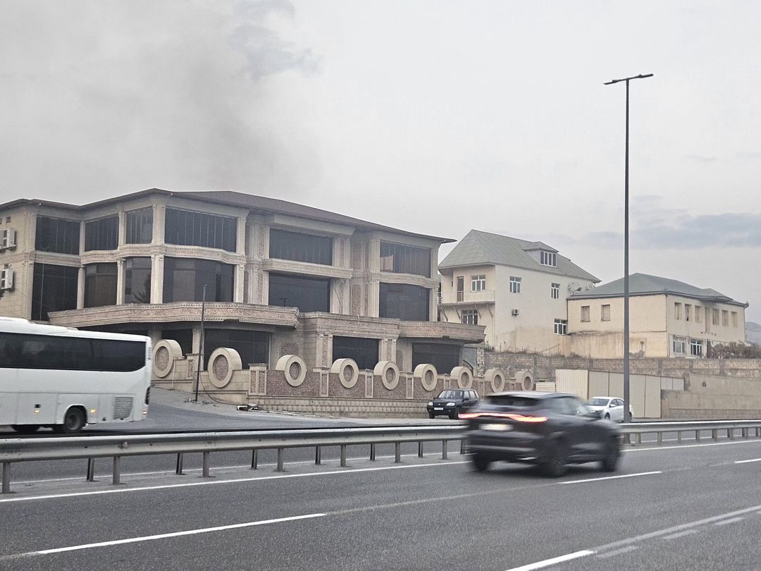Satılır obyekt 1440 m² — Əmlak, Bakı (2)