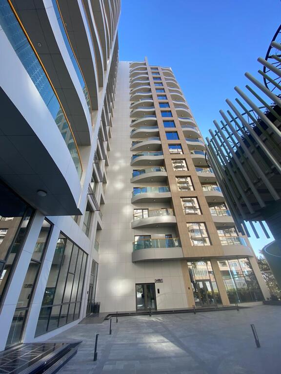 Satılır 3 otaqlı yeni tikili 220 m² — Mənzil, Bakı (2)
