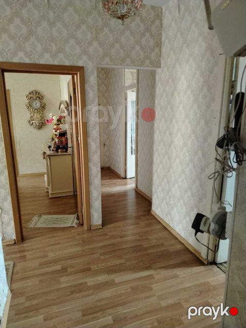 Satılır 5 otaqlı köhnə tikili 125 m²