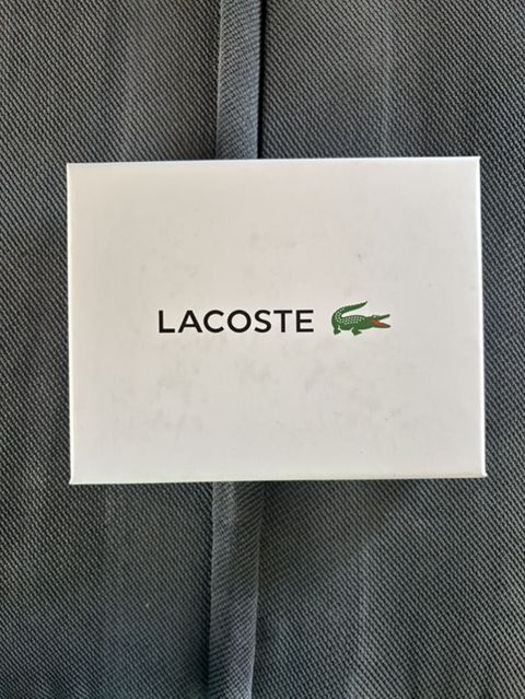 Lacoste pul qabı Hədiyəlik üçün əlverişlidir — Bakı