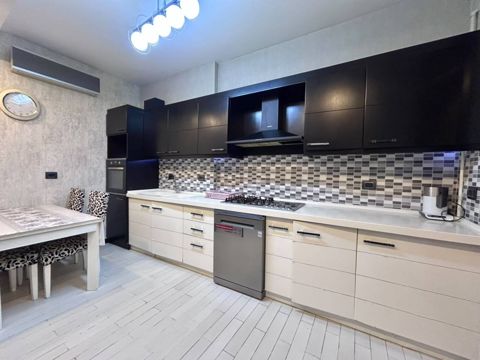 İcarəyə verilir 4 otaqlı yeni tikili 180 m² — Bakı