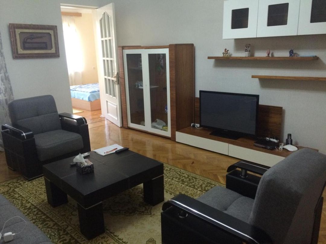 Satılır 2 otaqlı köhnə tikili 80 m² — Mənzil, Bakı (3)