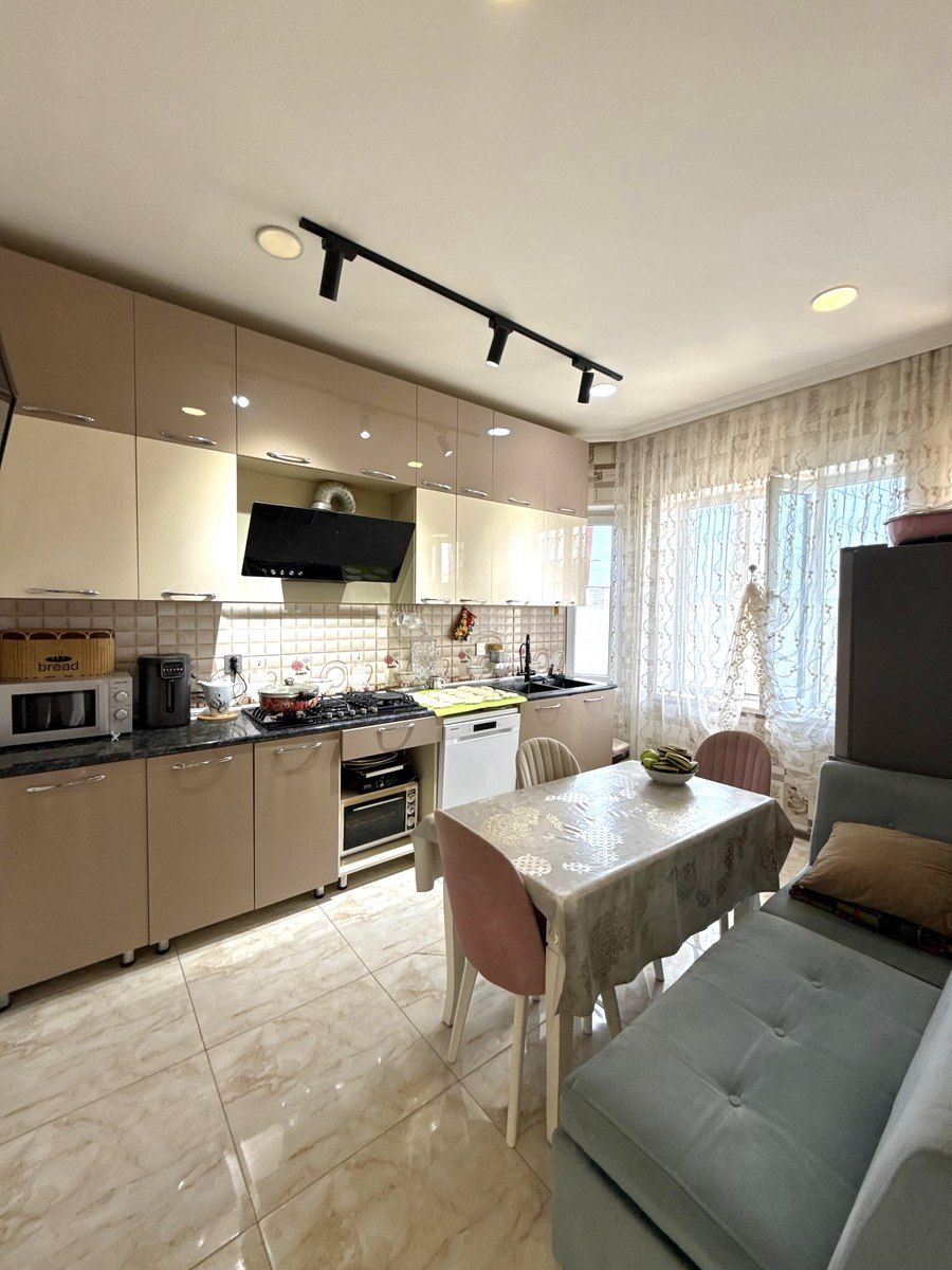 Satılır 8 otaqlı həyət evi/bağ evi 170 m² — Ev, villa, Bakı (9)