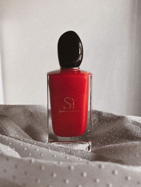 Parfumlar 1) Giorgio Armani Si Passione – qadınlar üçün Eau de Parfum — Bakı