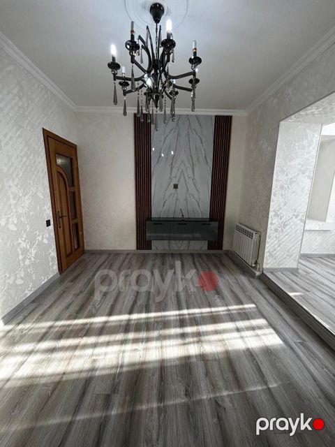 Satılır 3 otaqlı köhnə tikili 65 m² — Bakı