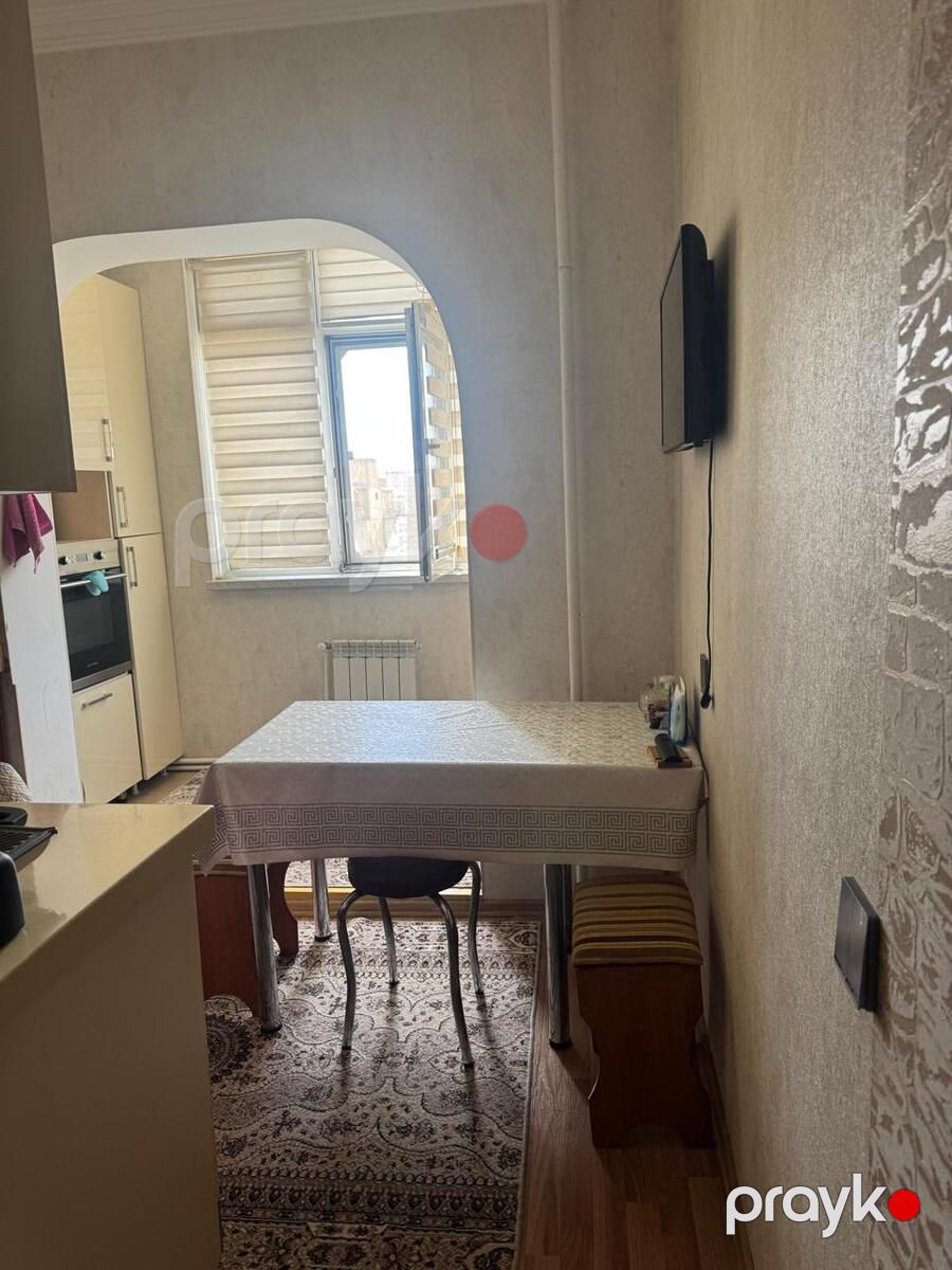 Satılır 4 otaqlı köhnə tikili 120 m² — Mənzil, Bakı (9)