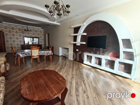 İcarəyə verilir 3 otaqlı yeni tikili 150 m²