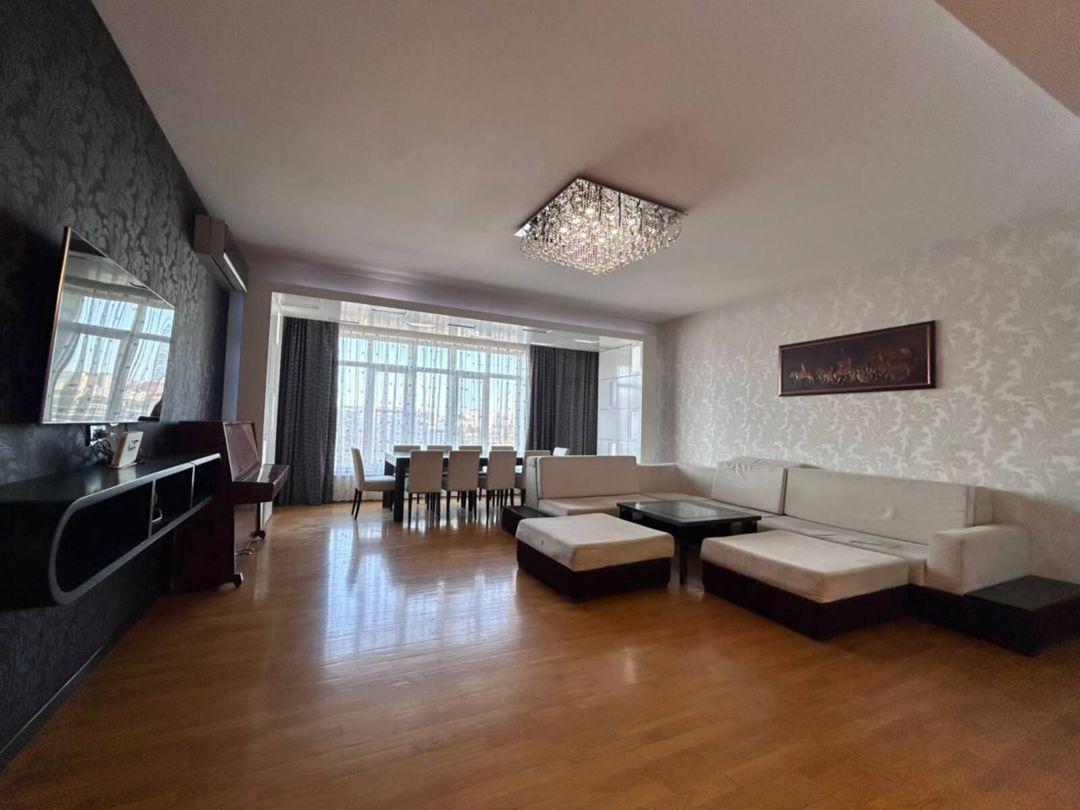 İcarəyə verilir 4 otaqlı yeni tikili 180 m² — Mənzil, Bakı (7)